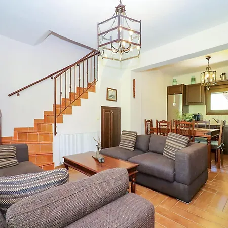 Βίλα Stylish Maisonette With 3 Bedrooms In Vourvourou, Greece *