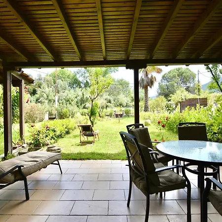 Stylish Maisonette With 3 Bedrooms In Vourvourou, Greece *