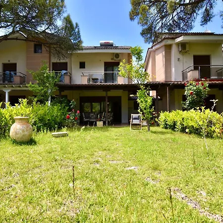 Stylish Maisonette With 3 Bedrooms In Vourvourou, Greece Vilă Vourvourou