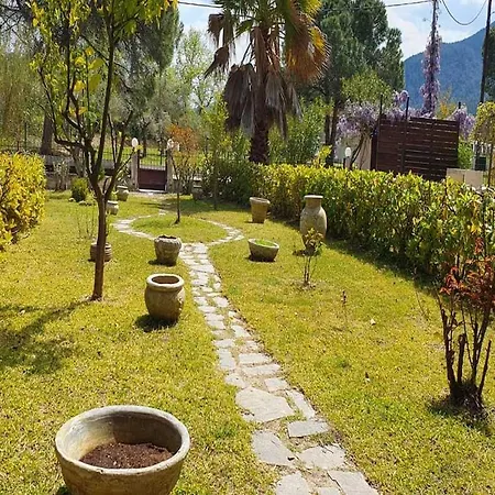 Villa Stylish Maisonette With 3 Bedrooms In Vourvourou, Greece *