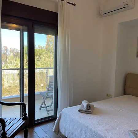 Villa Stylish Maisonette With 3 Bedrooms In Vourvourou, Greece *