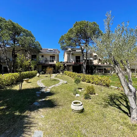 Villa Stylish Maisonette With 3 Bedrooms In Vourvourou, Greece