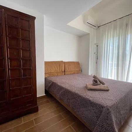Villa Stylish Maisonette With 3 Bedrooms In Vourvourou, Greece *
