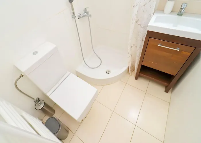 Villa Stylish Maisonette With 3 Bedrooms In Vourvourou, Greece *