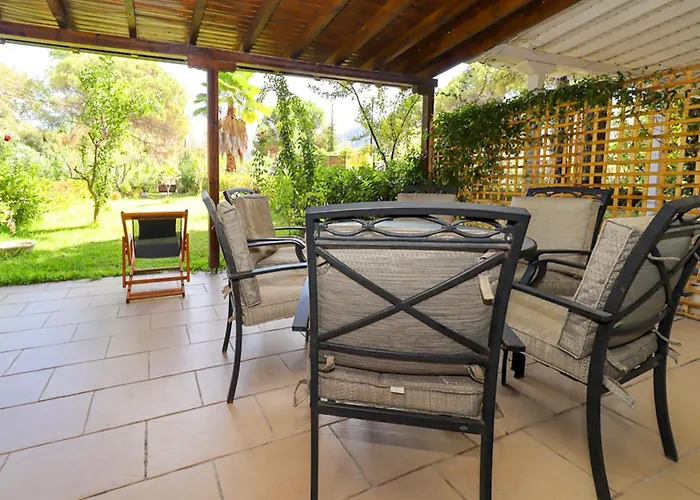 Stylish Maisonette With 3 Bedrooms In Vourvourou, Greece