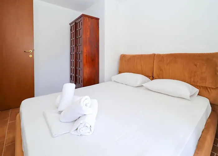 Stylish Maisonette With 3 Bedrooms In Vourvourou, Greece Вилла *