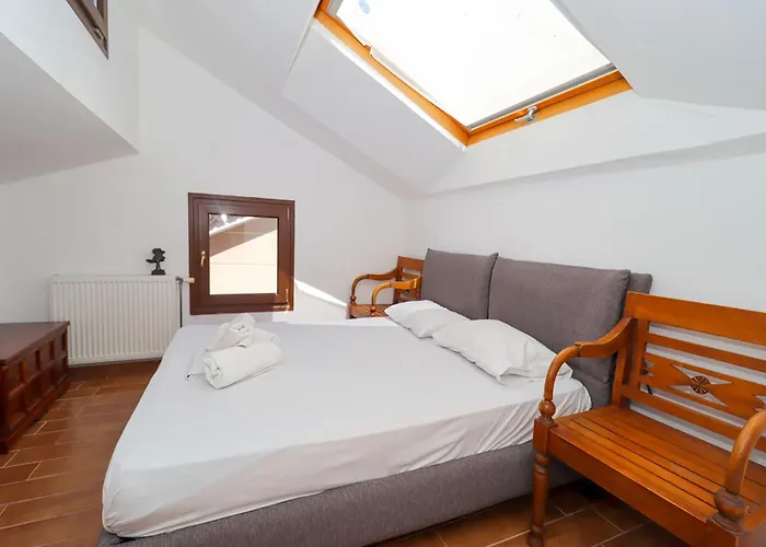 Stylish Maisonette With 3 Bedrooms In Vourvourou, Greece Вилла