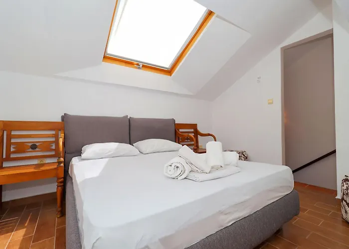 Вилла Stylish Maisonette With 3 Bedrooms In Vourvourou, Greece Вурвуру